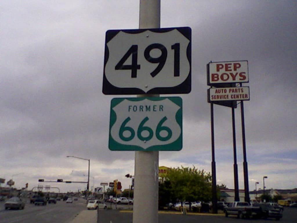 Route 666 The Devil S Highway Paranorms   Route 666 Devils Highway 1024x768 